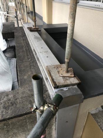 富士宮市　エキスパンション　トップライト　取替え工事